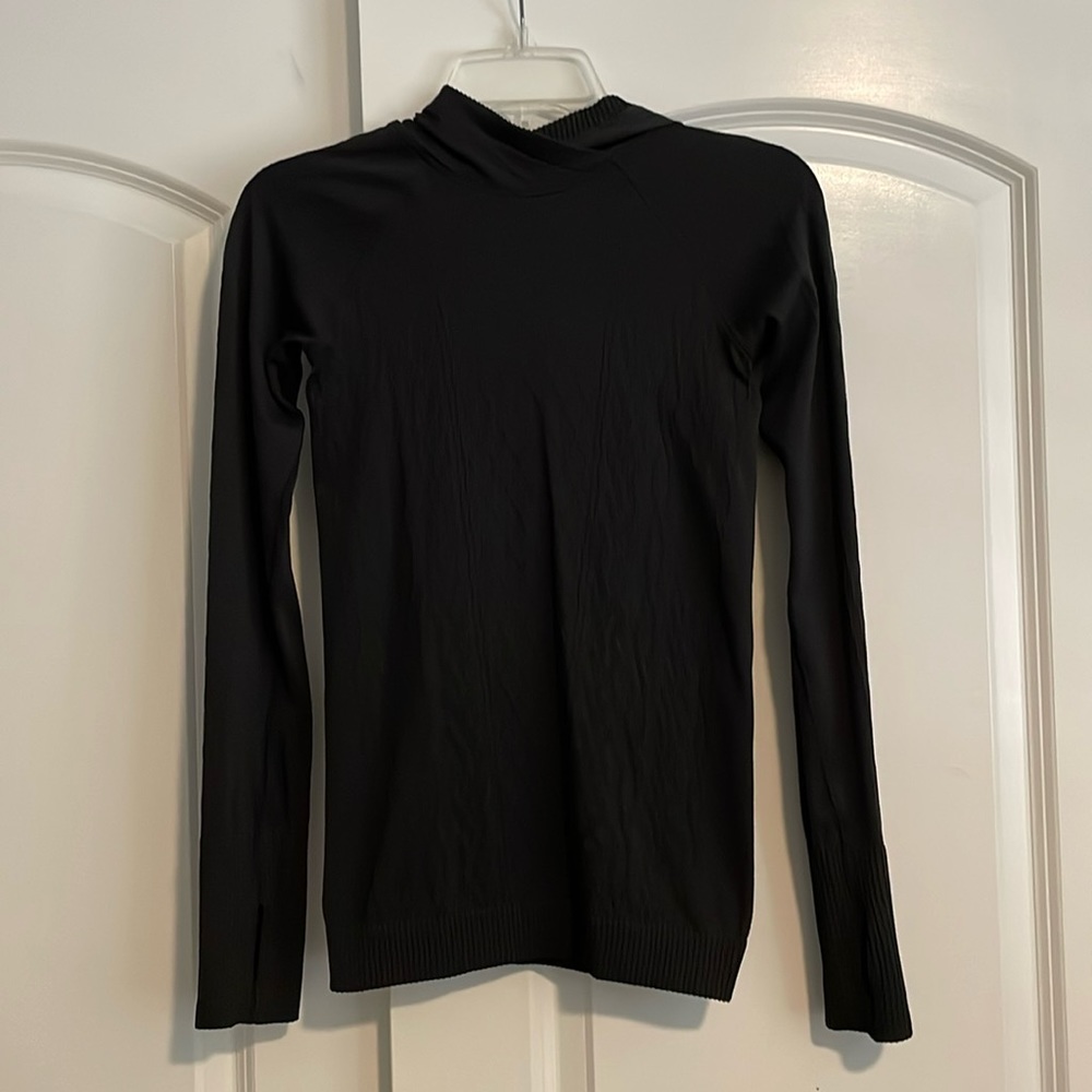 Lululemon size 4 black hoodie